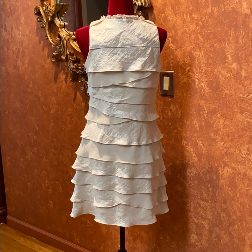 Dress - Picture 6 of 8